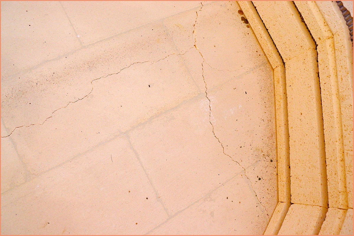 bottom kiln crack