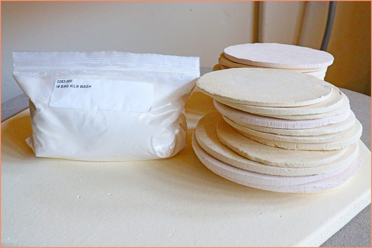 a picture of kiln wash and cookies