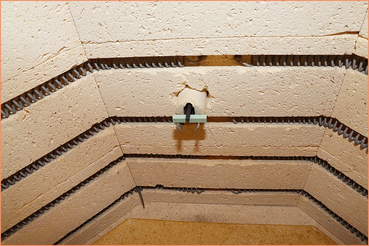 Picture of a Cone in a kiln sitter